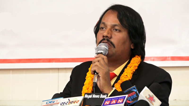 महिनाको १५ दिन ५ तारे होटलमा खाना खाने नेताहरुले समाजवाद ल्याउन सक्दैनन्: सीके राउत