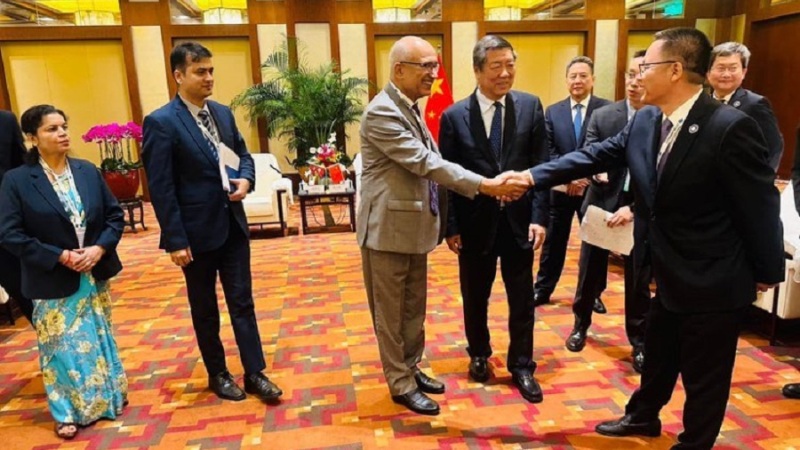 अर्थमन्त्री पौडैल र चीनका उपप्रधानमन्त्री लिफेङबिच भेटर्वार्ता