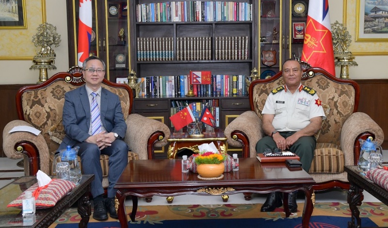 प्रधान सेनापति सिग्देल र चीनका राजदूत सोङबिच भेटवार्ता