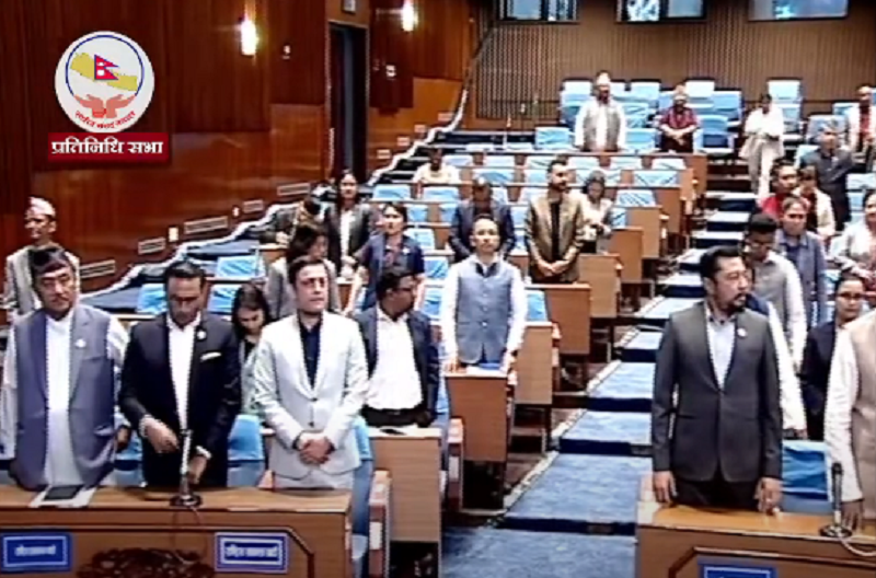 विपक्षीको अवरोधपछि प्रतिनिधिसभा बैठक आधा घण्टाका लागि स्थगित