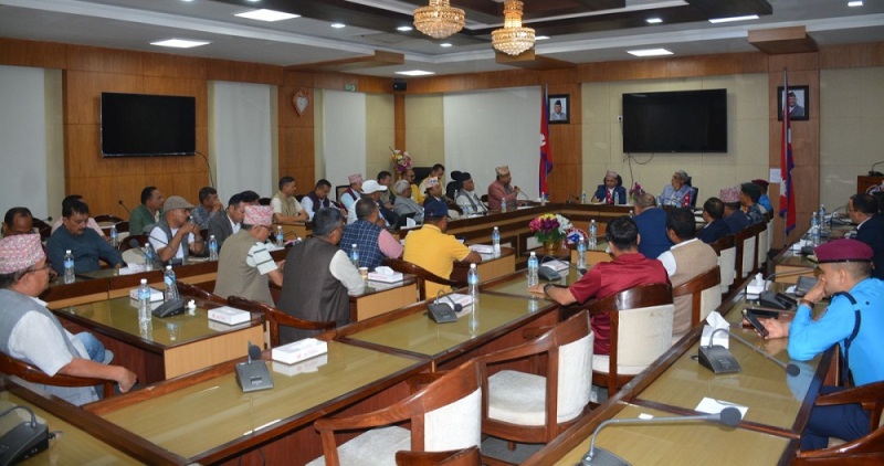 यातायात व्यवसायीसँग छलफल गर्न वार्ता समिति गठन