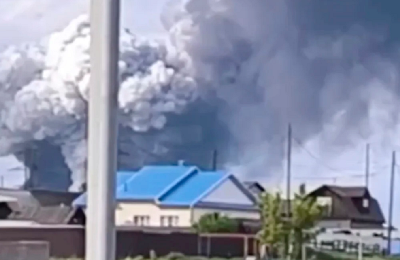 रुसमाथि युक्रेनका साहसी हमलाहरू : आणविक जवाफको धम्कीमा मस्कोको मौनता