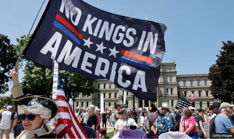 अमेरिकाभर ट्रम्पविरुद्ध प्रदर्शन, ‘नो किंग्स’ समूहको अगुवाइमा लाखौं सडकमा