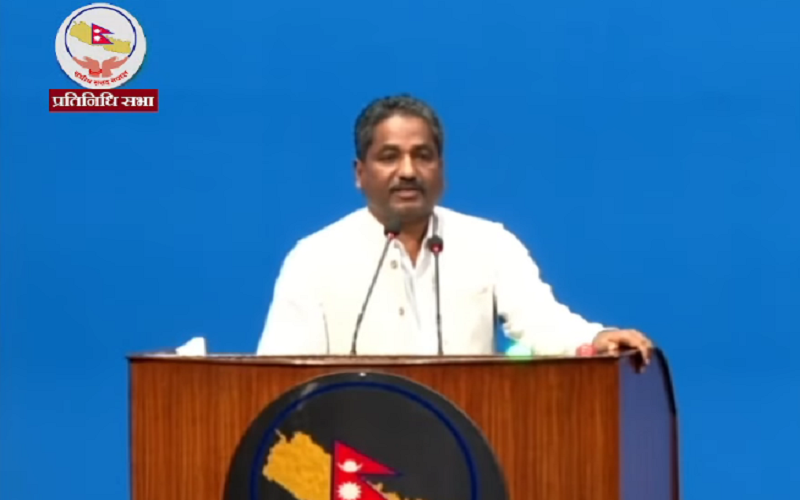 प्रभु शाहको प्रश्न : जनताले तिरेको कर नेताको भुँडी भर्न हो ?