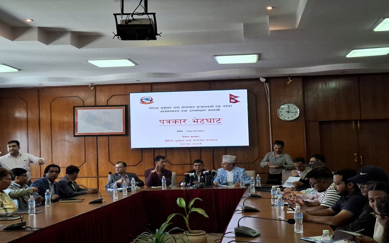 एक वर्षमा १०५ वटा पक्की पुल र १० वटा बेलीब्रिज निर्माण