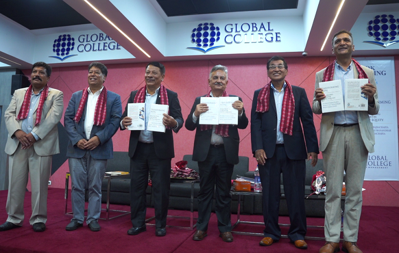 ‘ट्रान्सफर्मिङ नेपालः ब्यालेन्सिङ ग्रोथ विद् इक्विटी’ नामक पुस्तक सार्वजनिक