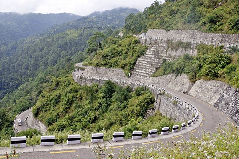 बीपी राजमार्गमा भदौ १५ सम्म राति गाडी चलाउन रोक