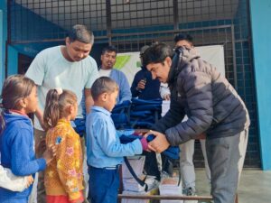 पियोर इनर्जीद्धारा ७९७ विद्यार्थीलाई शैक्षिक सामग्री प्रदान