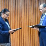 नेपाल पुनर्बीमा कम्पनीका अध्यक्ष लम्सालले लिए शपथ