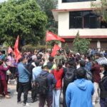 ओली पक्राउको विरोधमा आज पनि एमालेको प्रदर्शन