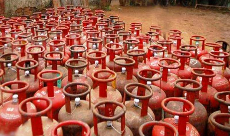 एक महिनामै भित्रियो ५१ हजार १९२ टन ग्यास, बजारमा अभाव भने कायमै