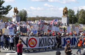 अमेरिकामा राष्ट्रपति ट्रम्पविरुद्ध ‘नो किंग्स’ प्रदर्शन, ८० लाख मानिस सडकमा