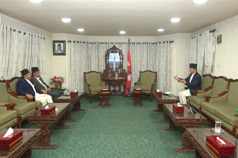 सभामुख अर्याल र पूर्वसभामुखबीच भेट 