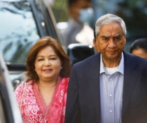 देउवा दम्पतीविरुद्ध पक्राउ पुर्जी जारी