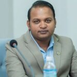 श्रममन्त्री दीपककुमार साह पदमुक्त