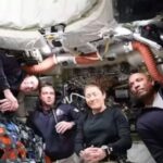 पृथ्वीको कक्षबाट चन्द्रमातर्फ लागे अन्तरिक्षयात्री, अन्तरिक्षबाटै सूर्यग्रहण अवलोकन