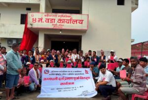 बर्दियाबाट लालपुर्जा वितरण सुरु, २९ भूमिहीन परिवार बने जग्गाधनी