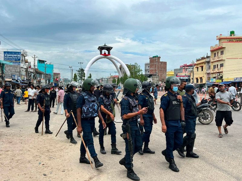 तनावग्रस्त बन्यो सिरहाको गोलबजार, गोली लागेर एक युवकको मृत्यु