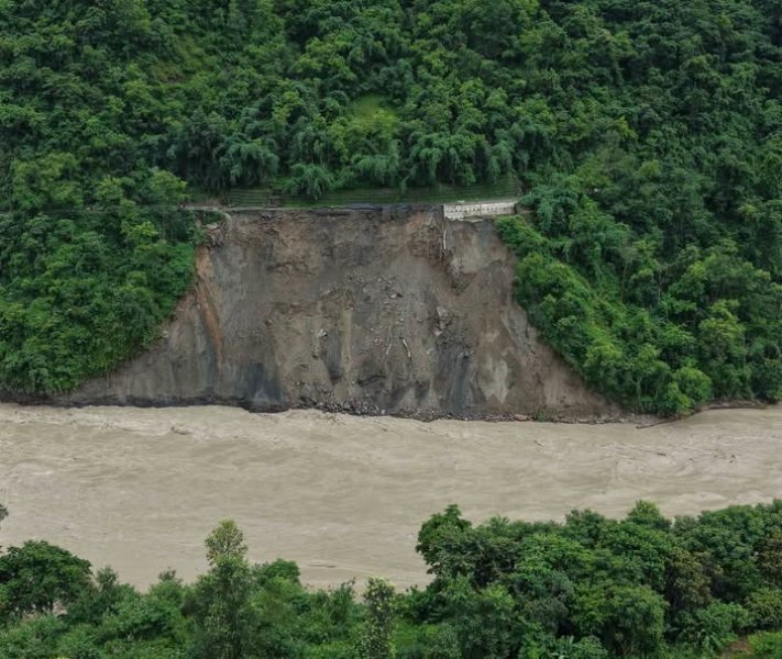 कृष्णभिर पहिरोको दीर्घकालीन समाधानका लागि सुरुङ वा भायोडक्ट निर्माणको अध्ययन सुरु
