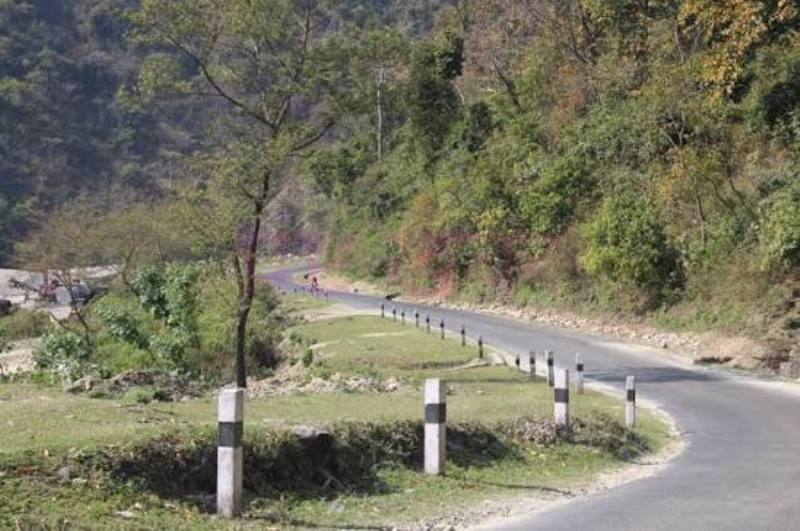 त्रिभुवन र कान्ति राजमार्गमा दुईतर्फी यातायात सञ्चालन